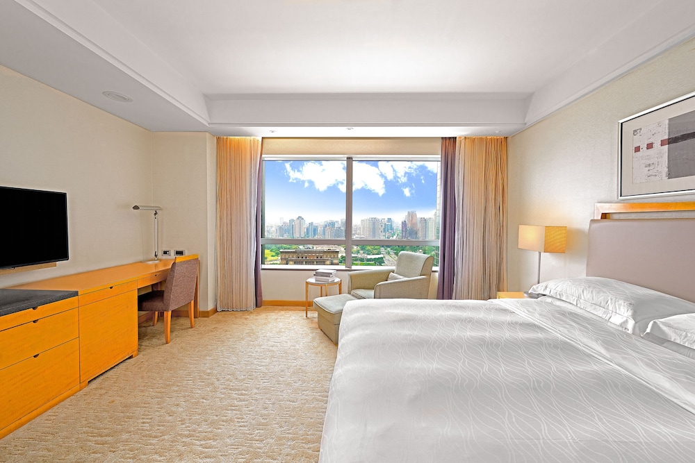 ADJOINING, 2 ROOMS