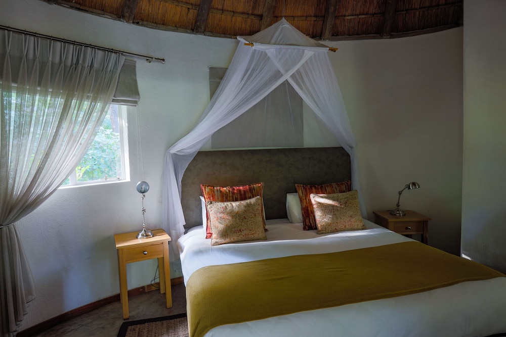 Aha Sefapane Lodges And Safaris 13/50