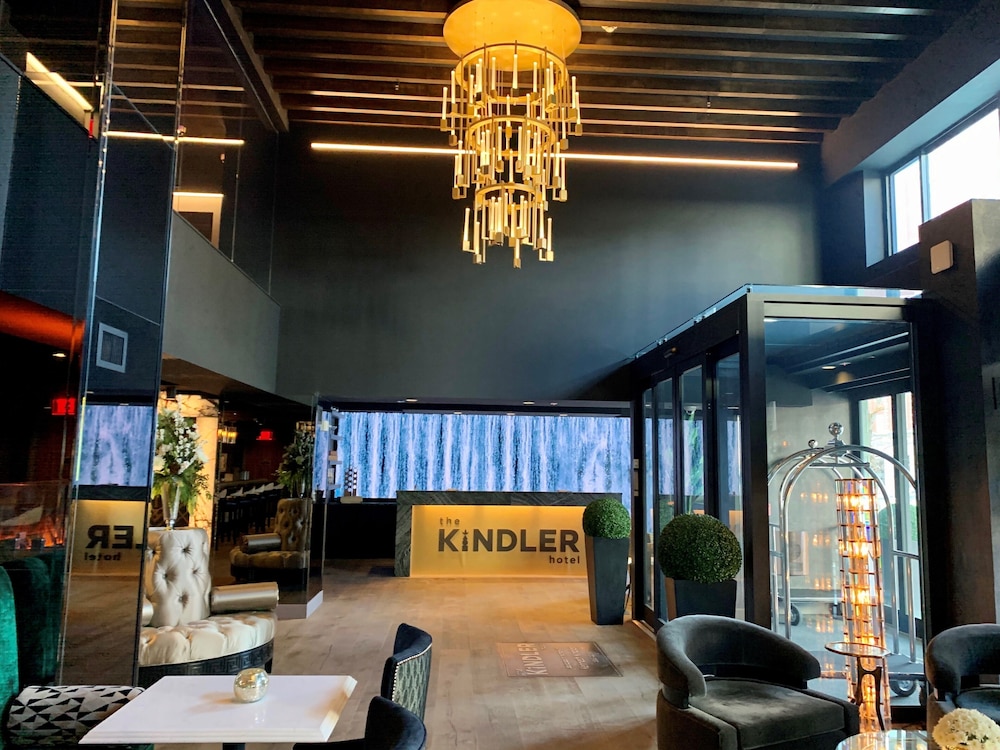 The Kindler Hotel 38/41