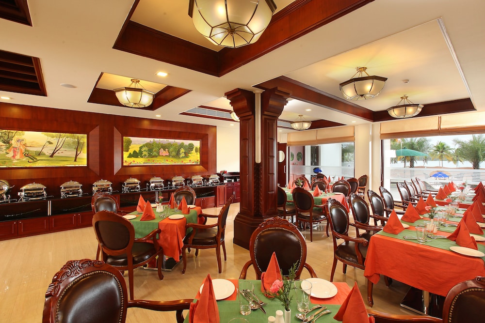 Lake Palace Hotel Trivandrum 26/44