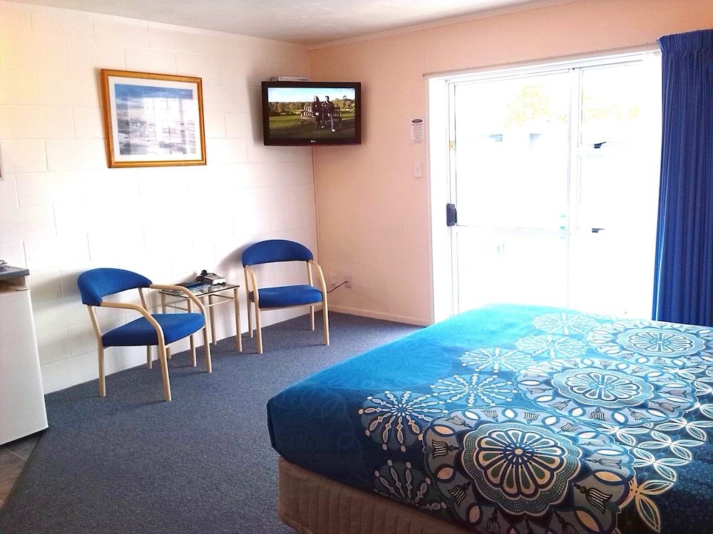 Golden Glow Motel 29/60