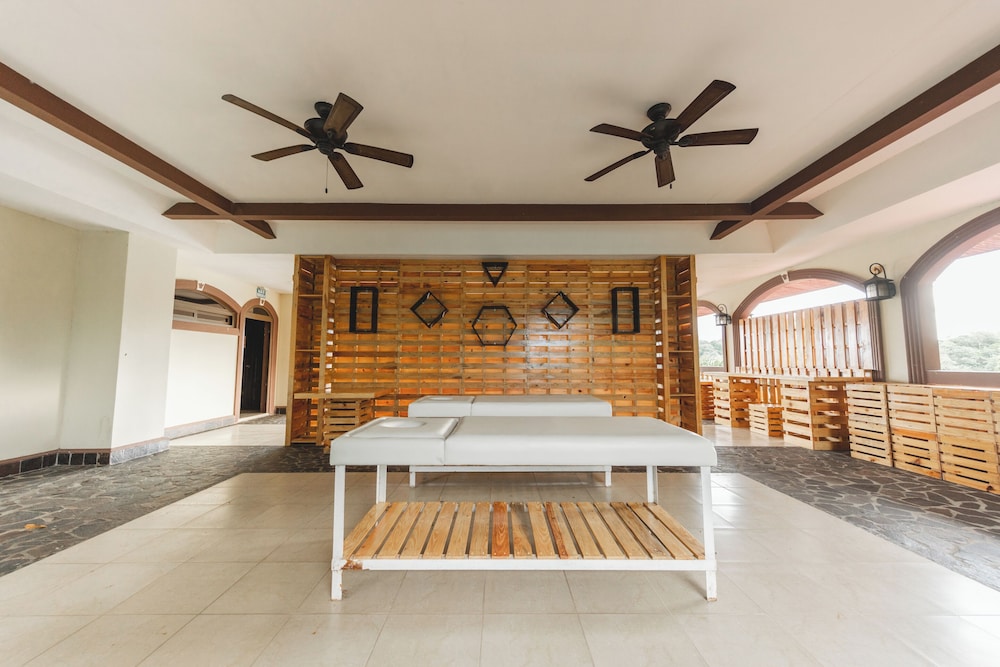 Hotel El Reith Lake Granada Nicaragua 5/50