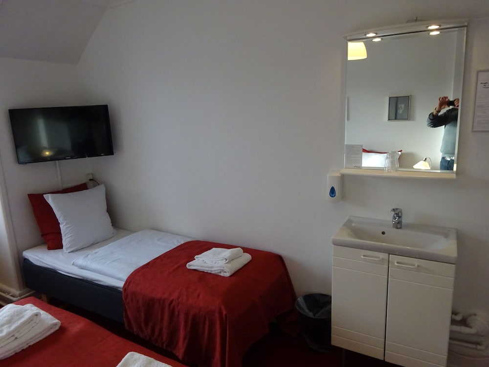 City Nebo Hotel 11/65