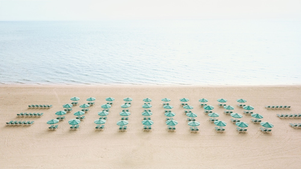Lido Beach Resort 1/50
