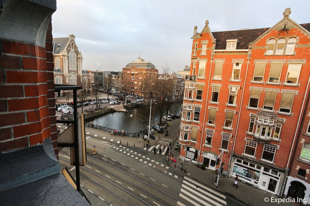Nadia Hotel 22/32