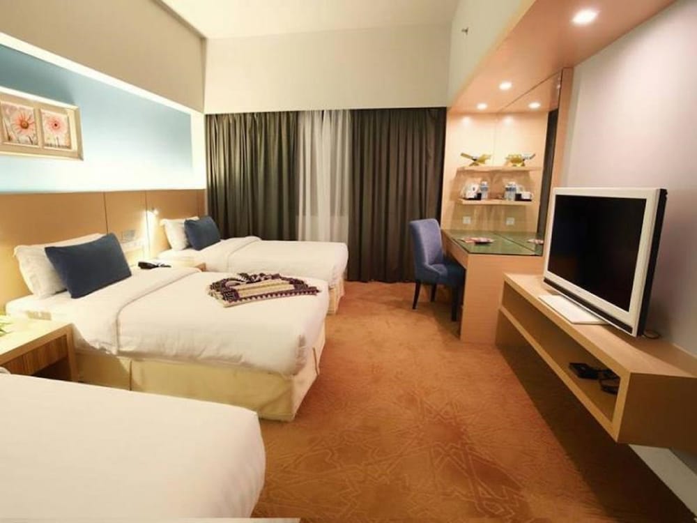 Raia Hotel Kota Kinabalu 14/45