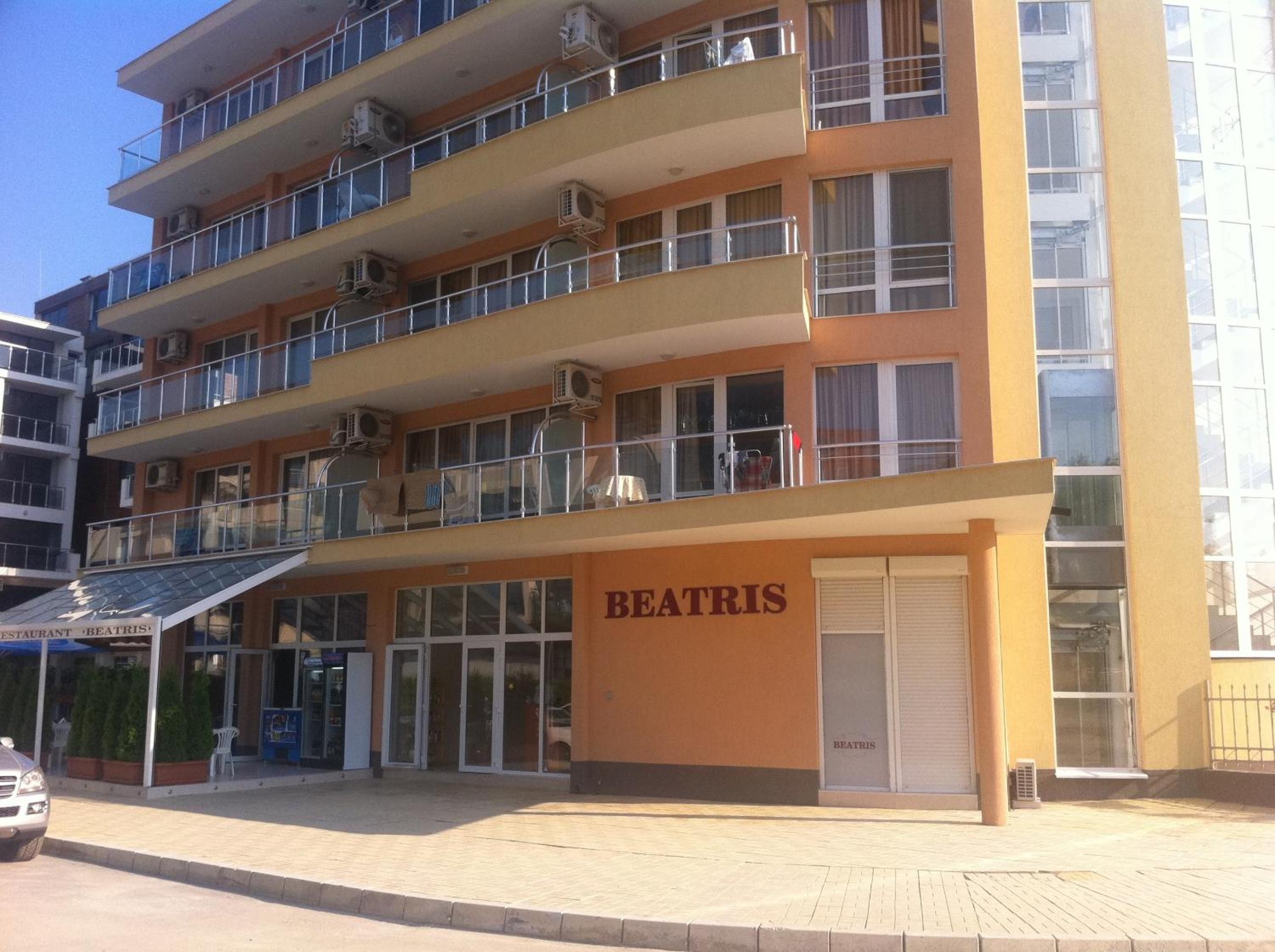 Beatris Family Hotel 6/53