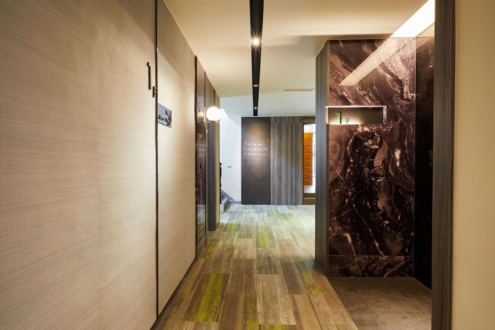 Haifu Hotel And Suites 39/65