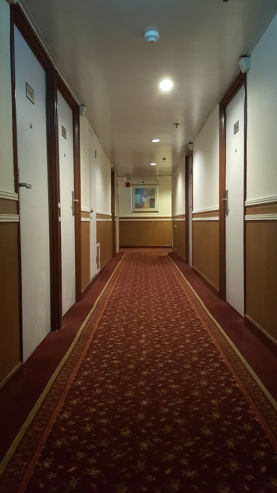 The Imperial Hotel Hong Kong 37/46