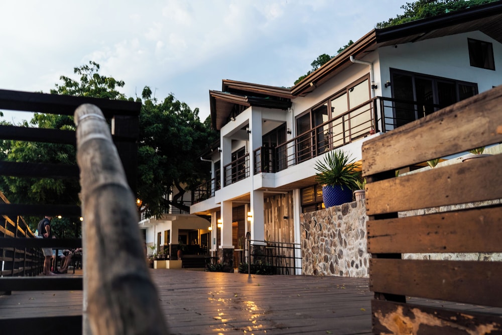 Altamare Dive and Leisure Resort Anilao 43/49