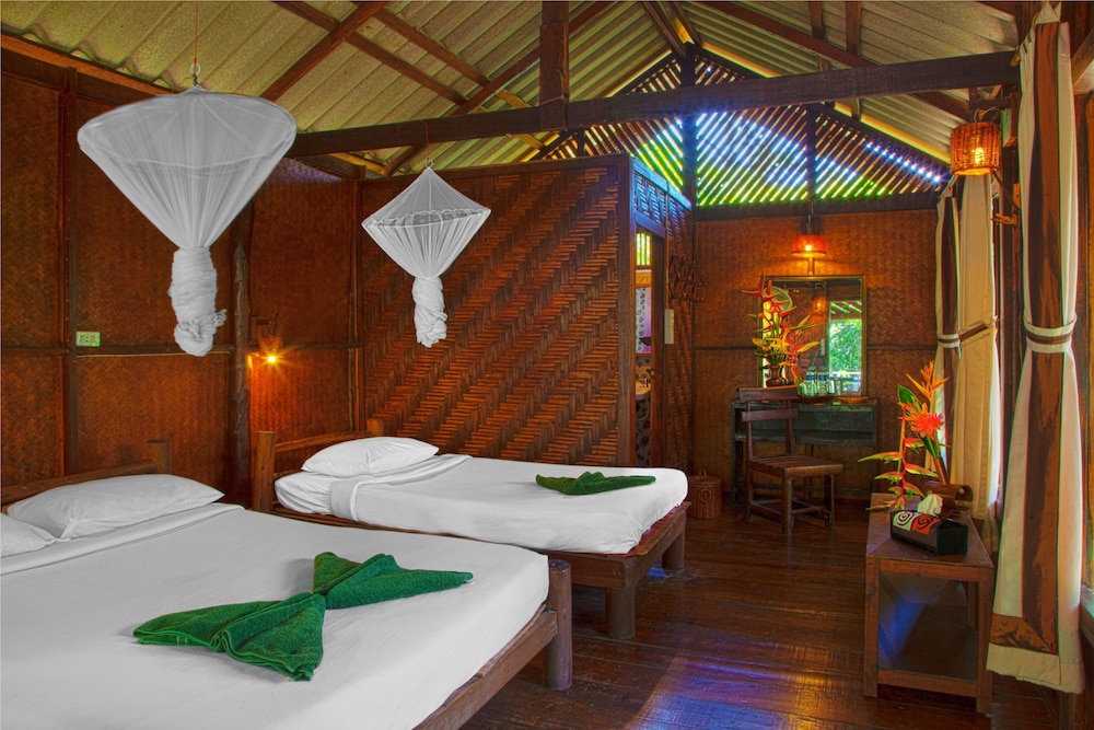 Khao Sok Riverside Cottages 13/50