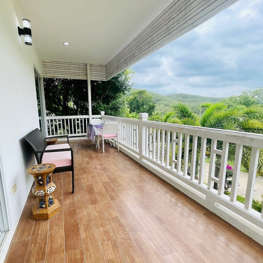 Baan Ing Khao 34/50