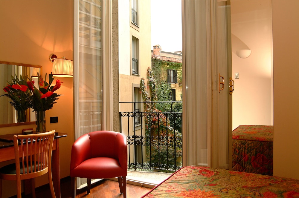 Hotel Regina Milano 52/55