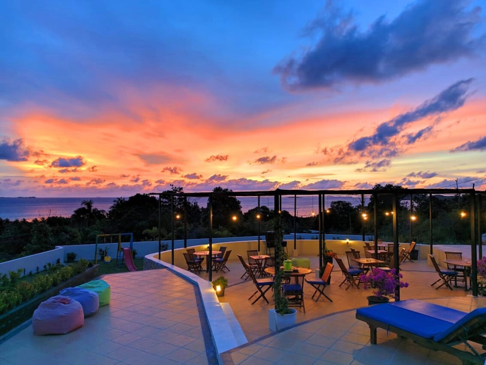 The Happinezz Hills Hotel Karimunjawa 28/36