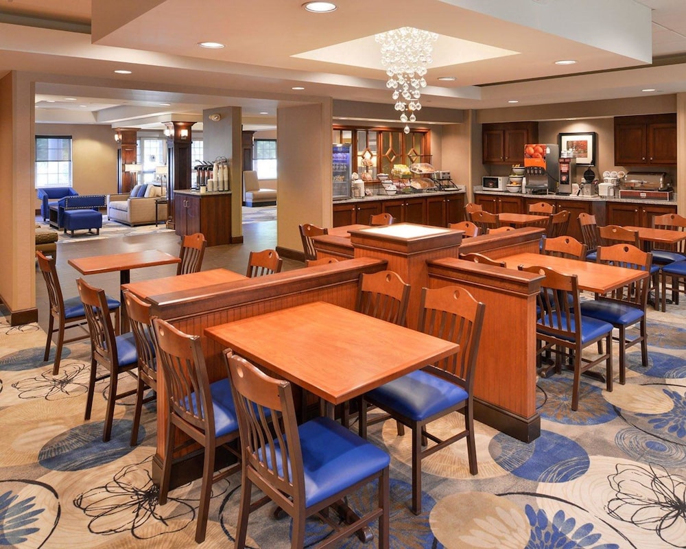 Comfort Inn and Suites Dover-Portsmouth 36/46