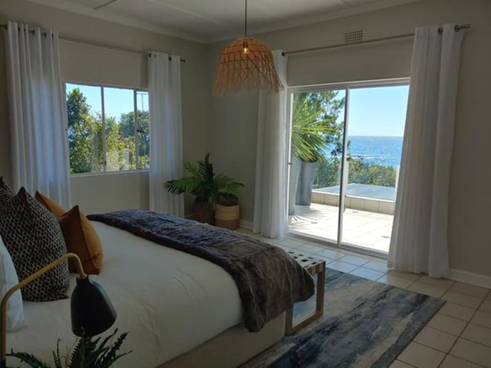 Bay, 2 King Beds