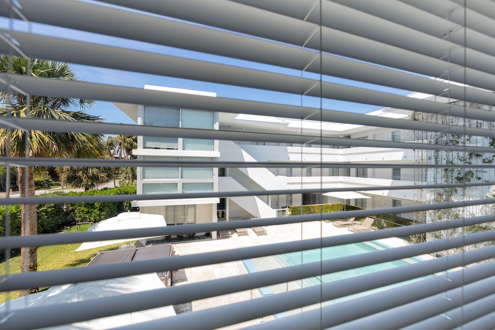 Beach Haus Key Biscayne 1/50
