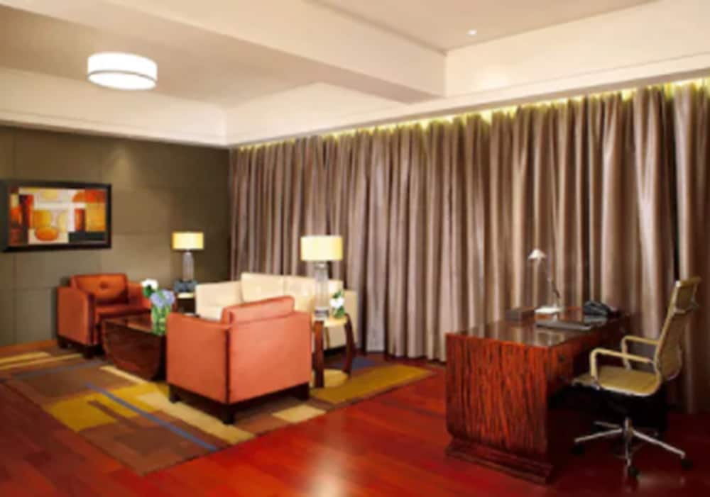 Swissotel Grand Shanghai 35/47