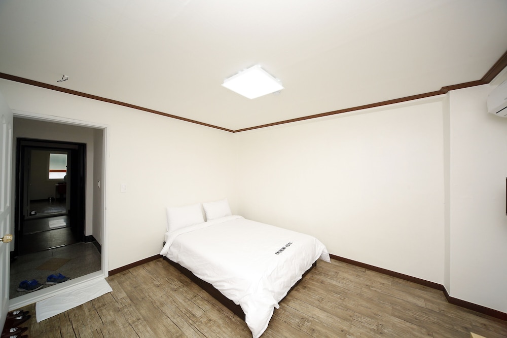 Ekonomy Hotel Mokpo 15/37