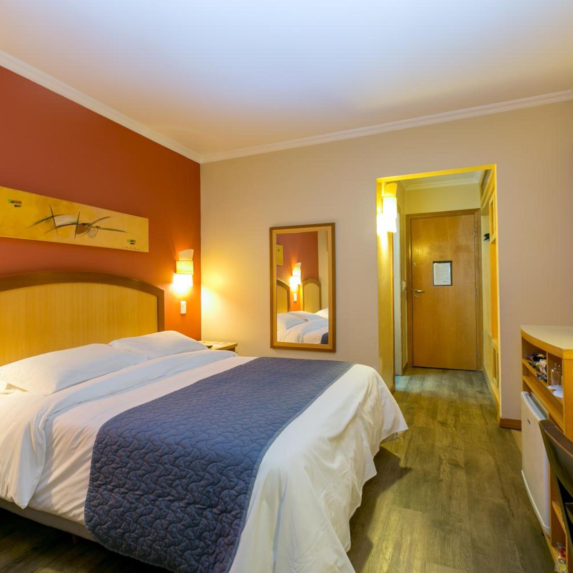 Hotel Exclusivo 12/27