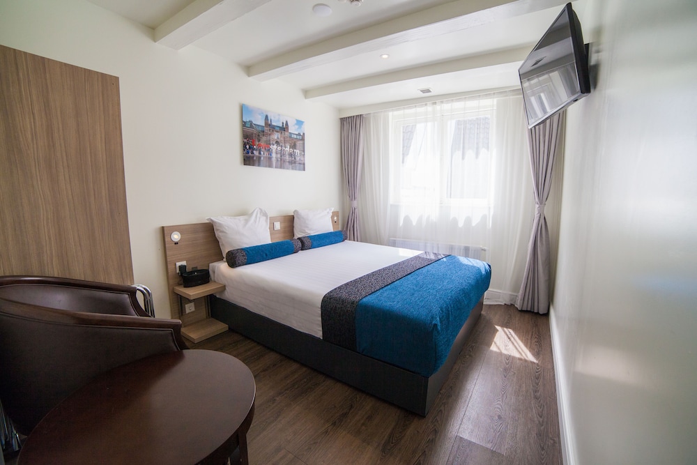 STANDARD, DOUBLE BED