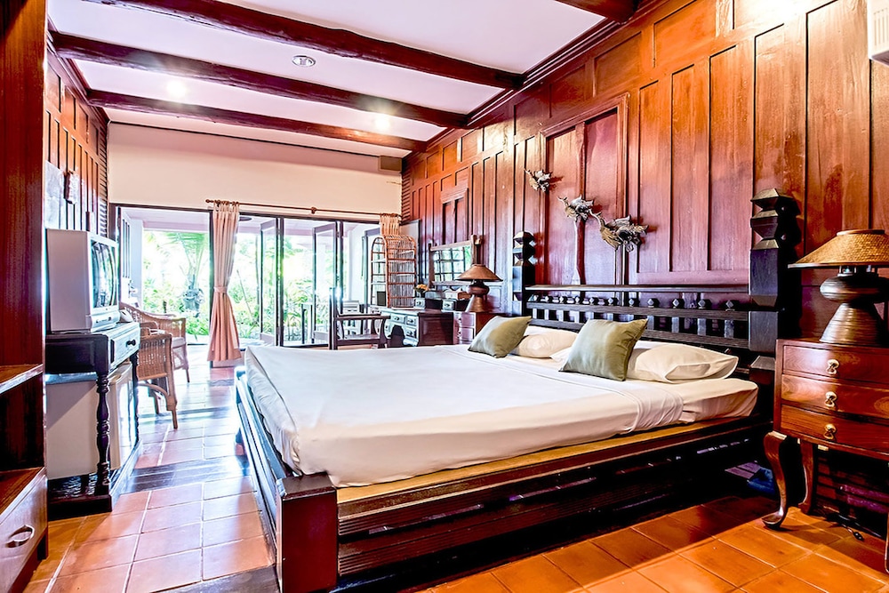 SUPERIOR, DOUBLE BED