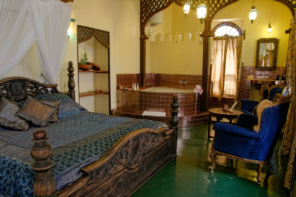 Zanzibar Palace Hotel 12/75