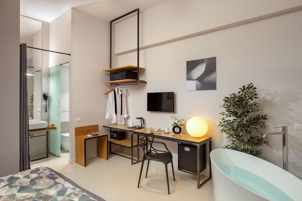 VIMINALE VIEW HOTEL 51/53