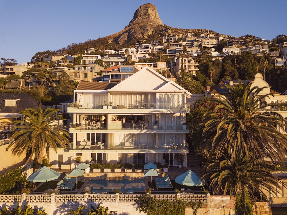 The Clarendon - Bantry Bay 3/50
