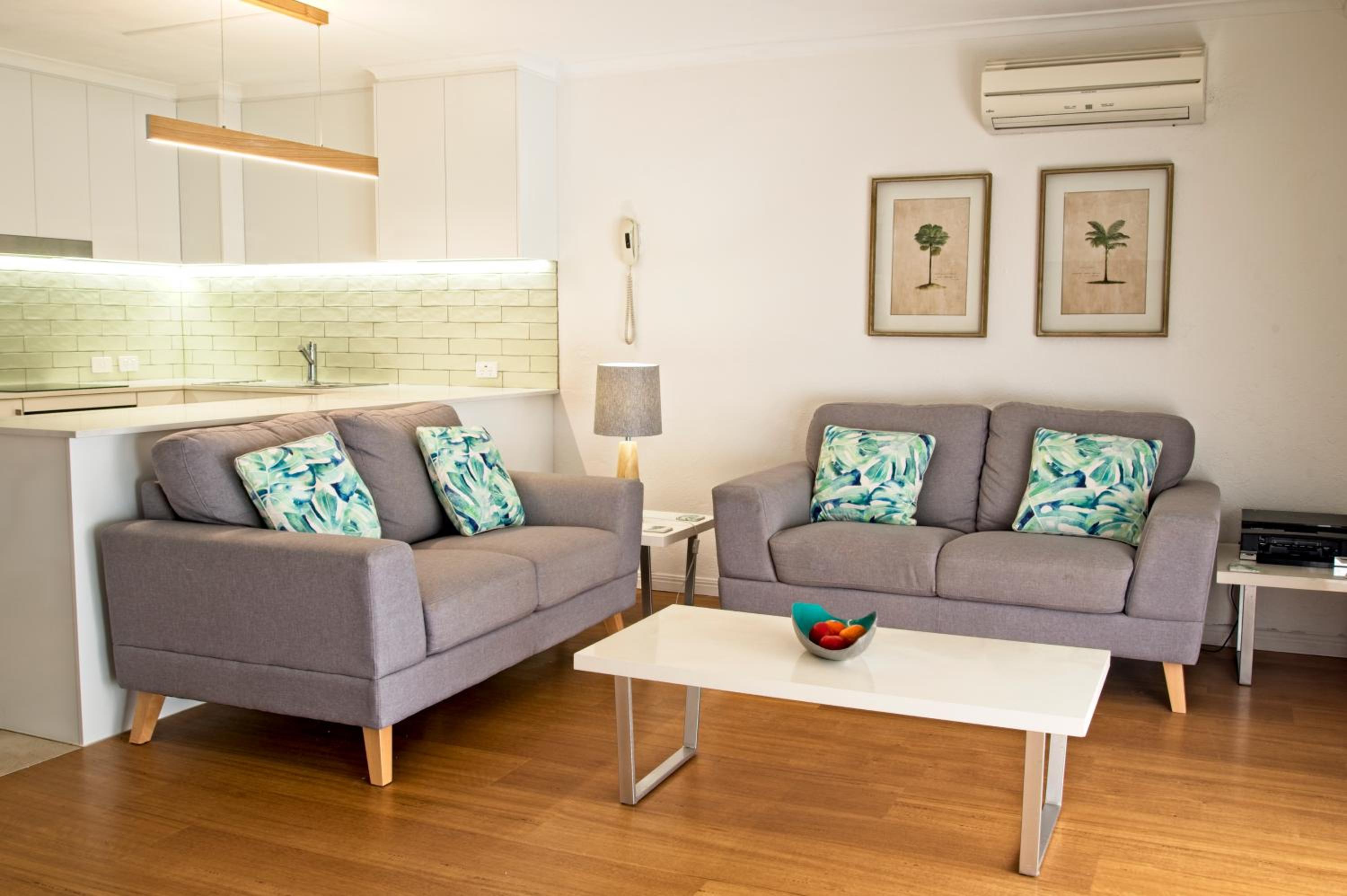 NOOSA KEYS RESORT 40/64