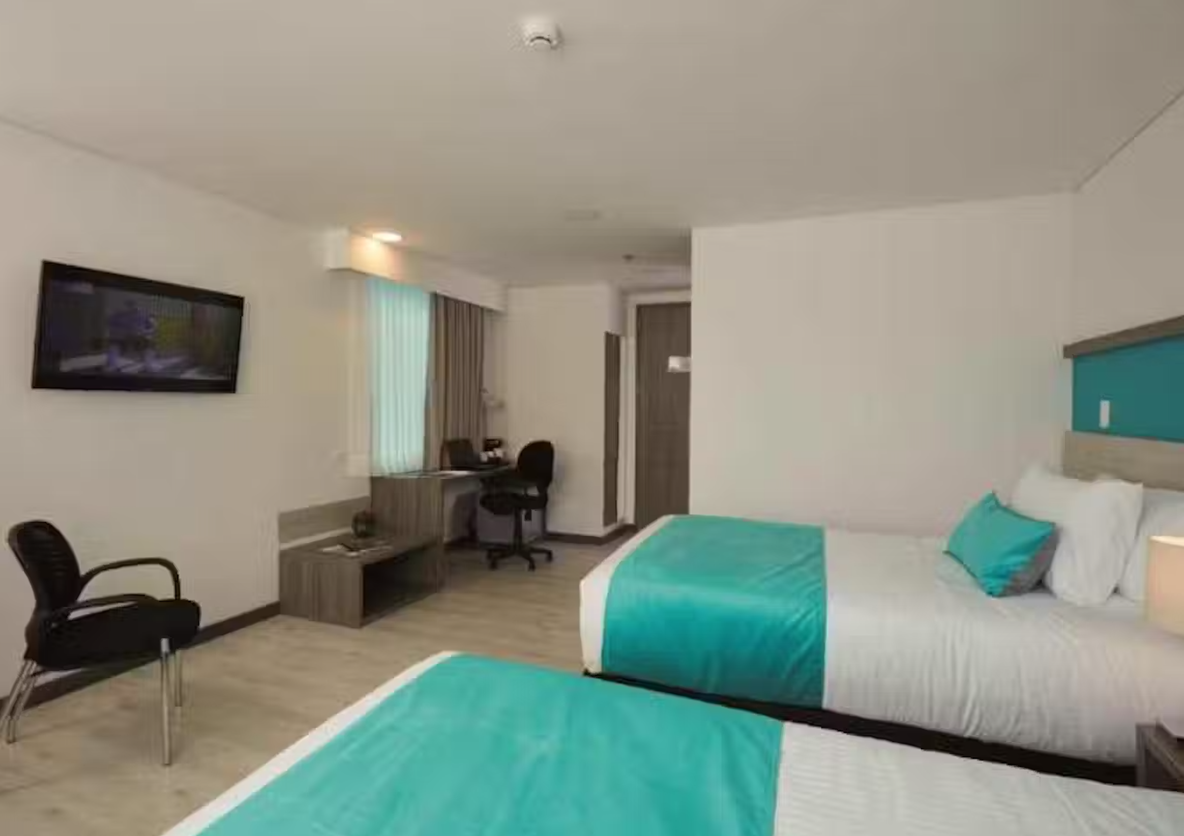 Superior, Twin Beds