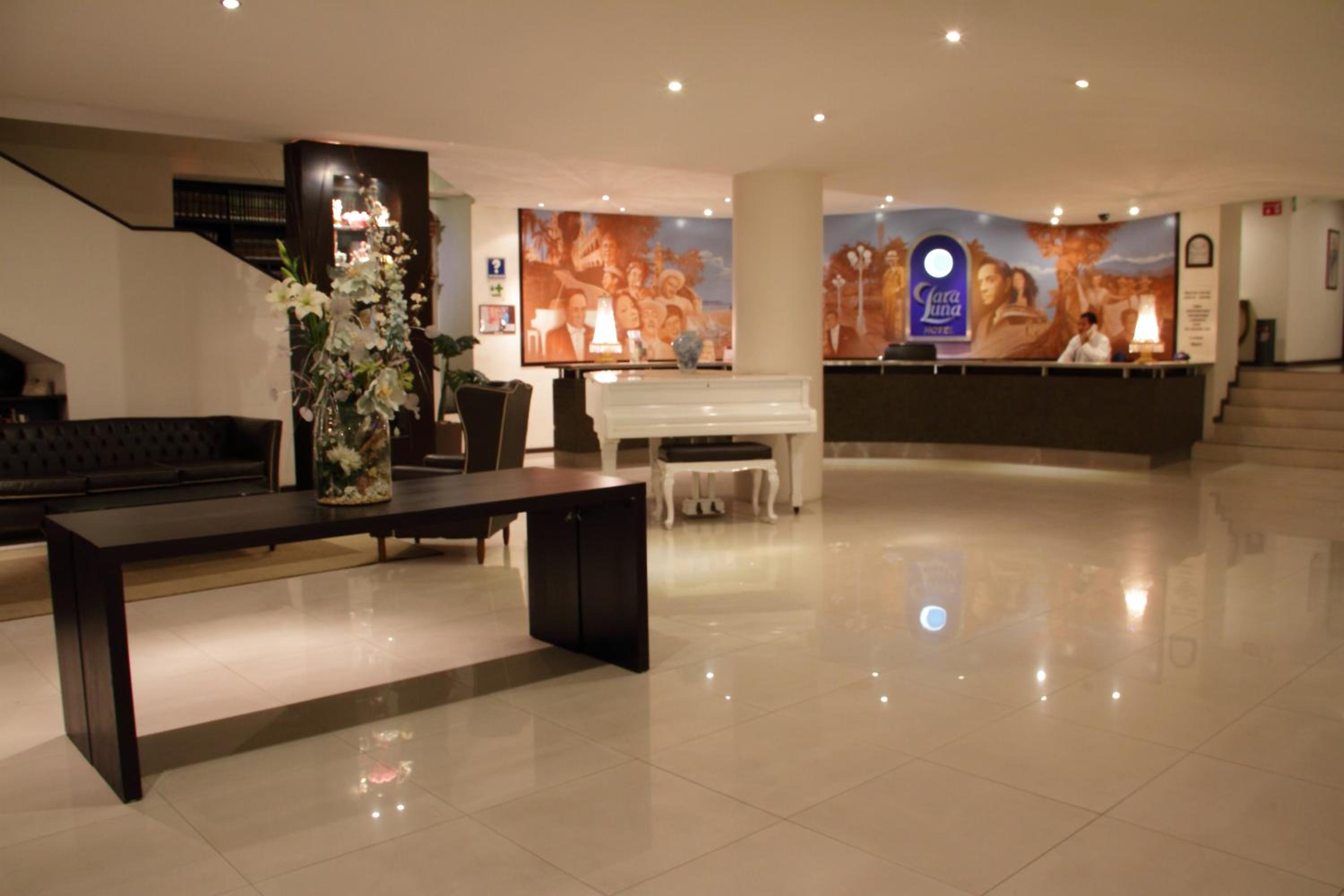 hotel clara luna