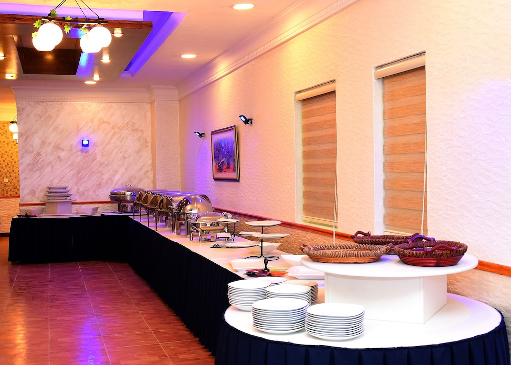 Sparr Hotel 29/66