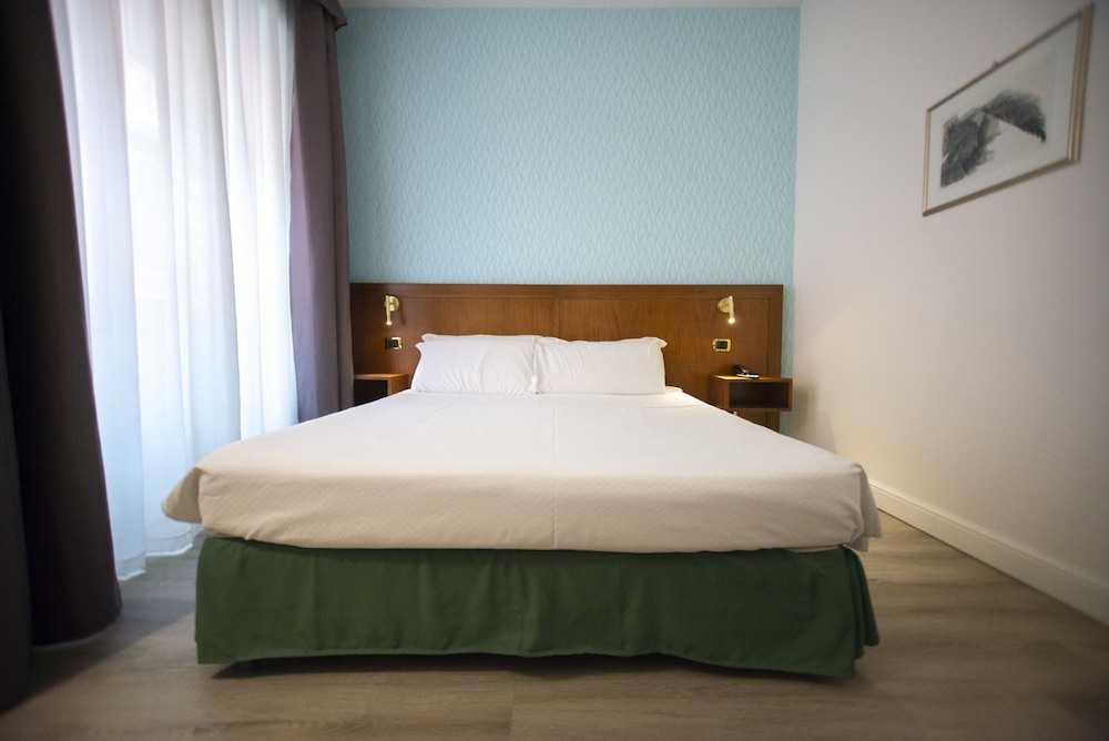 Room, Single, Double Bed