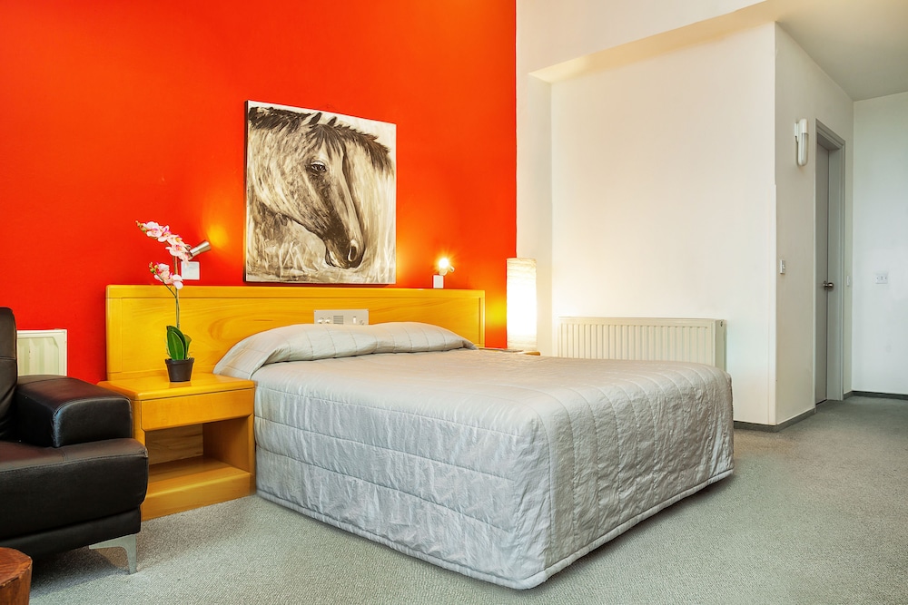 Troodos Hotel 15/50