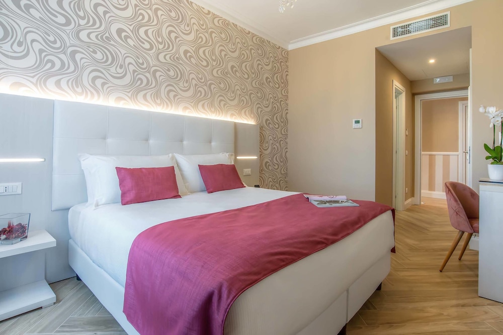 The Boutique Hotel (ex Joli) 18/59