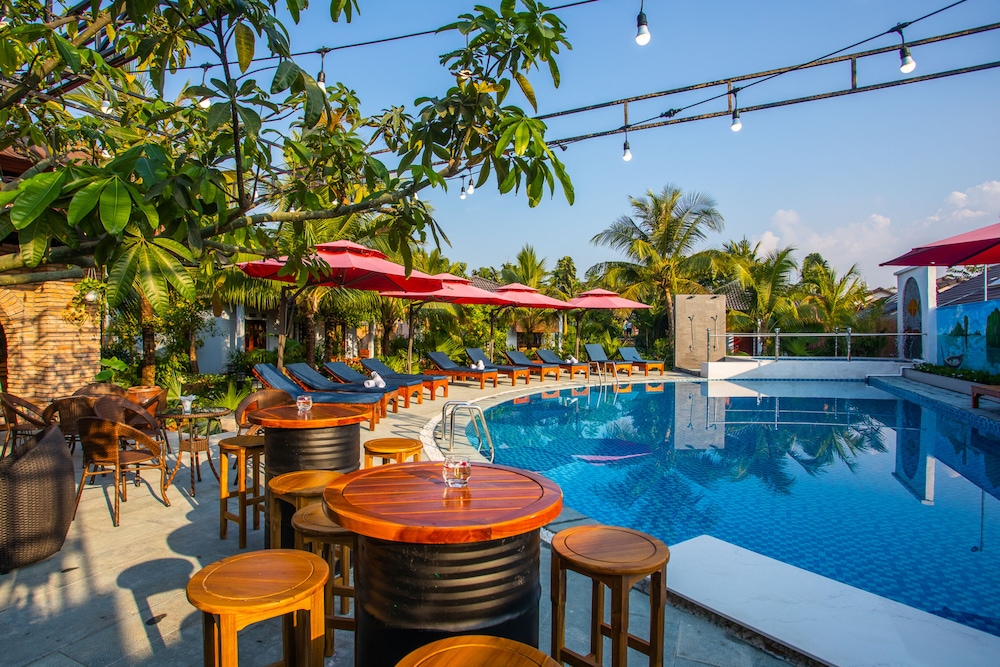 Palm Hill Resort 13/66