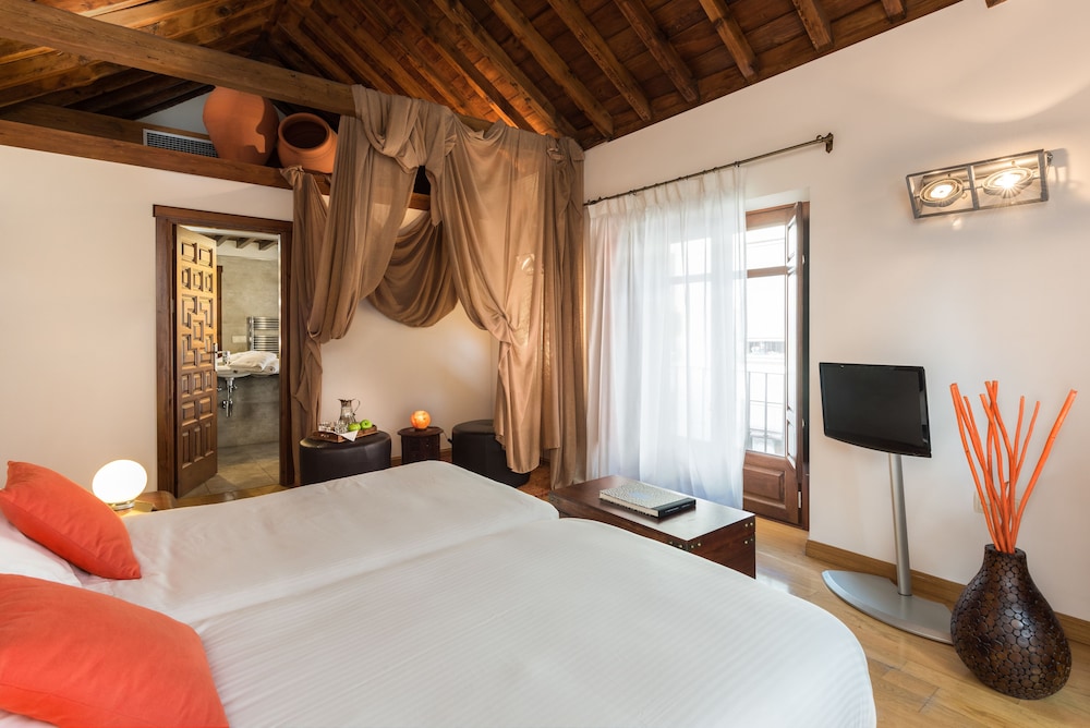 Gar Anat Hotel Boutique 35/81