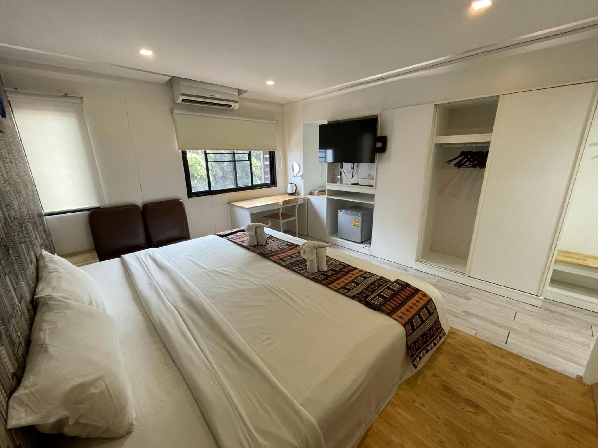 SUPERIOR, DOUBLE BED