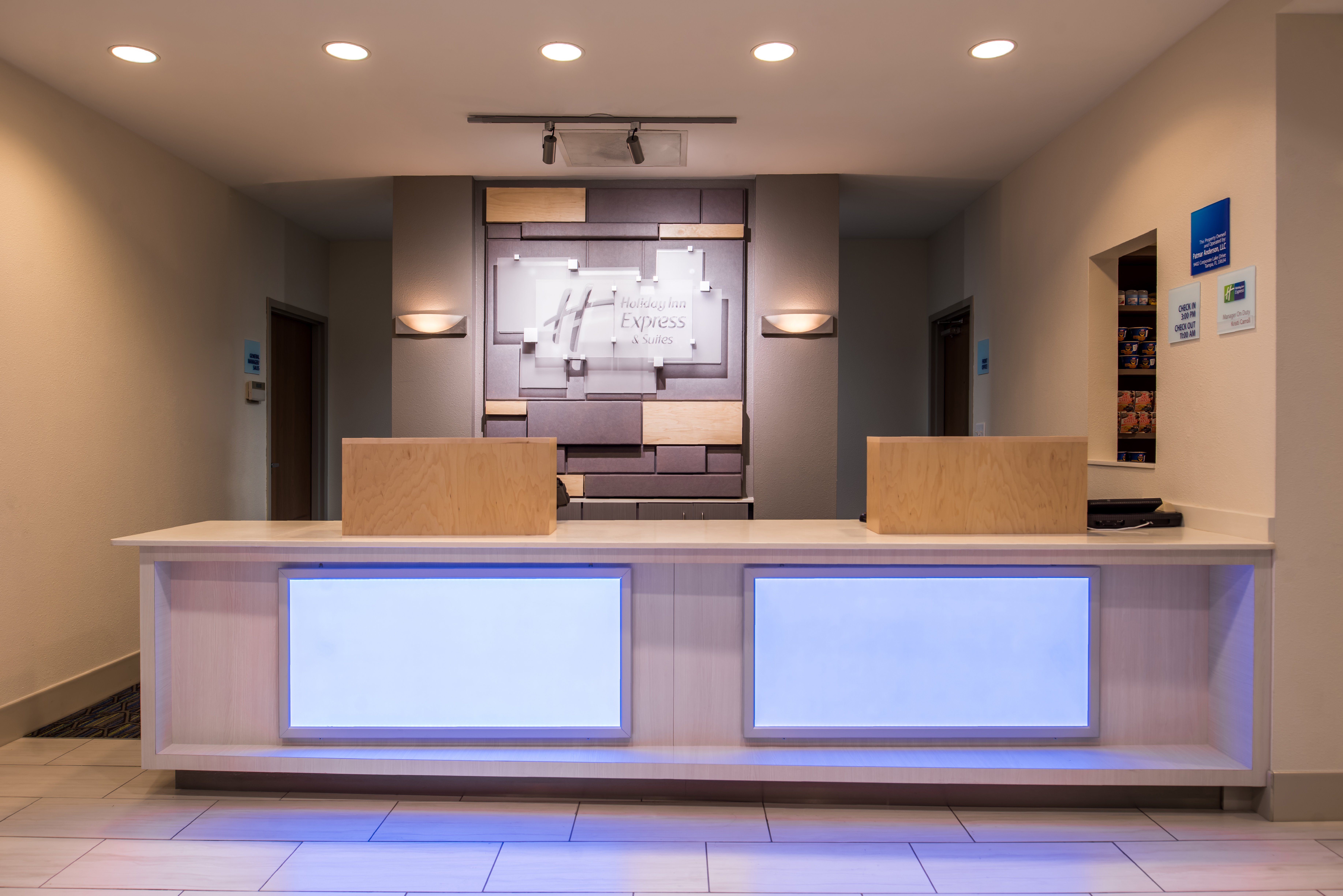 Holiday Inn Express & Suites Tampa-Anderson Rd/Veterans Exp, an IHG Hotel 3/68