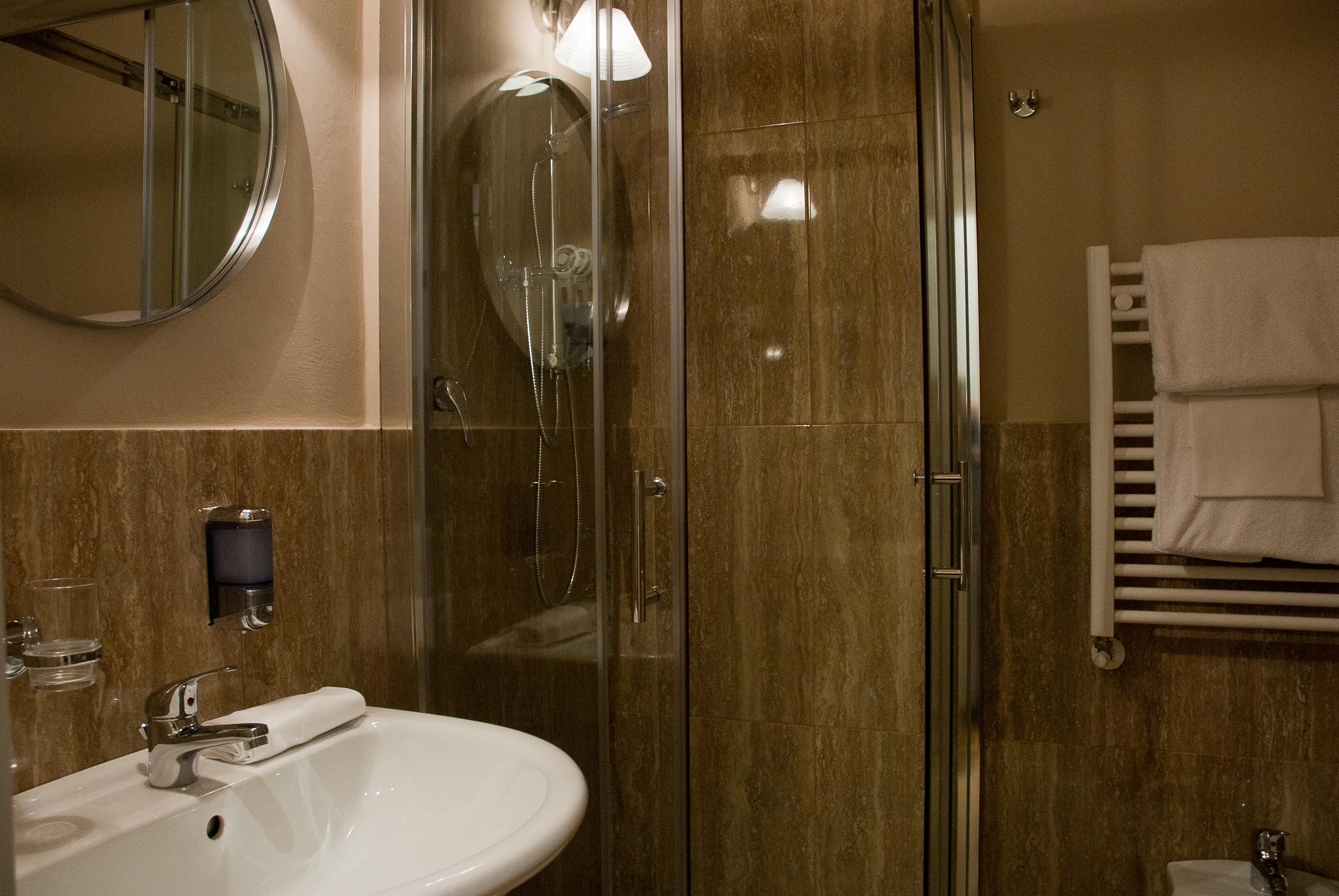 BLACK 5 FLORENCE SUITE 41/51