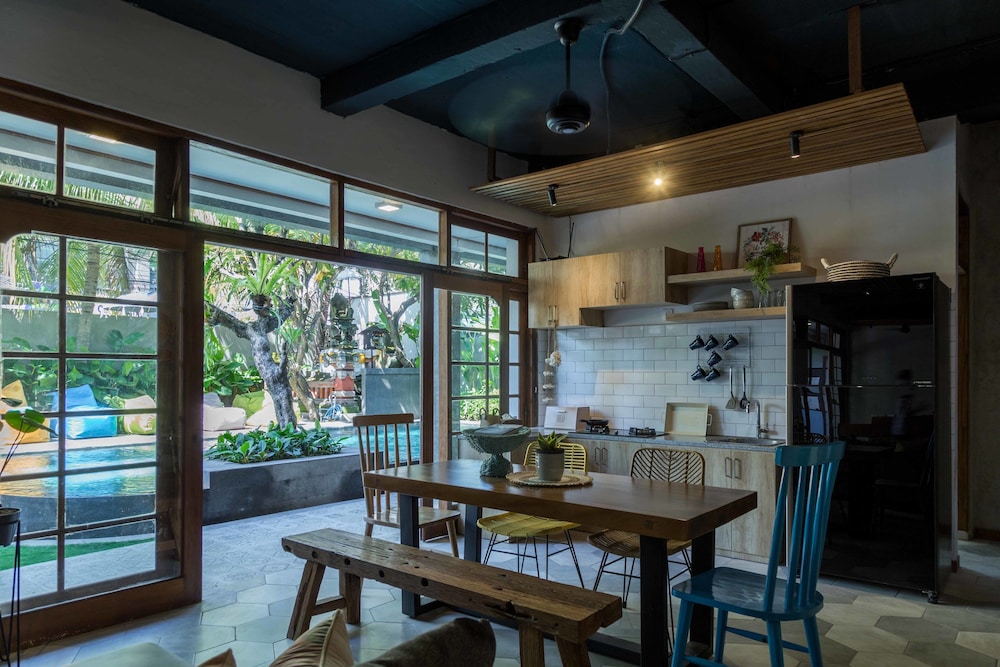 Interconnection Hostel 23/33