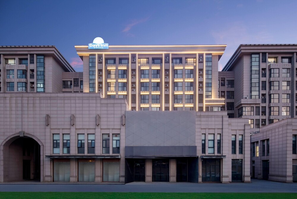 Days Inn by Wyndham Zhengzhou Xinzheng Airport 3/43