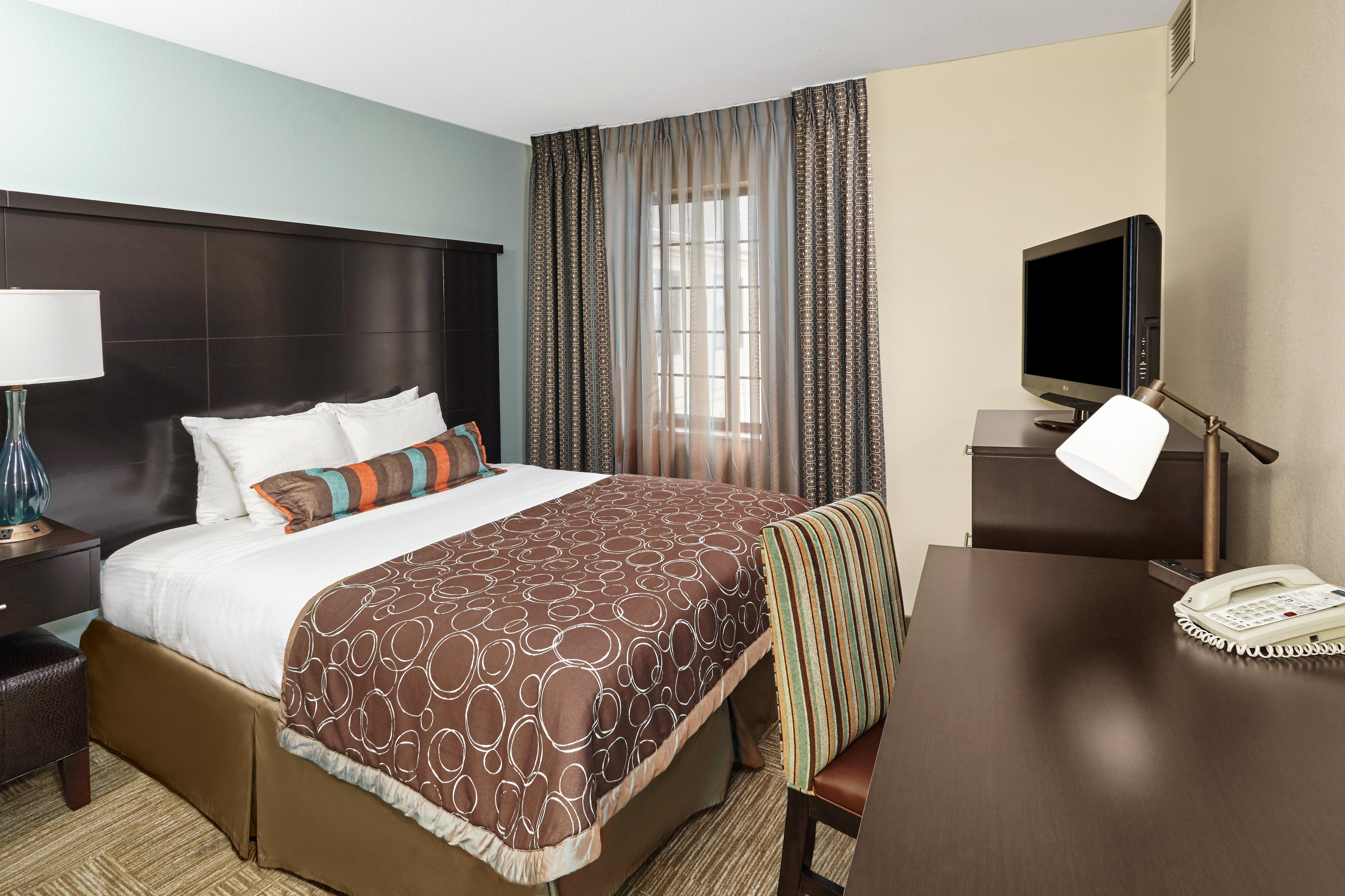 Suite, King Bed