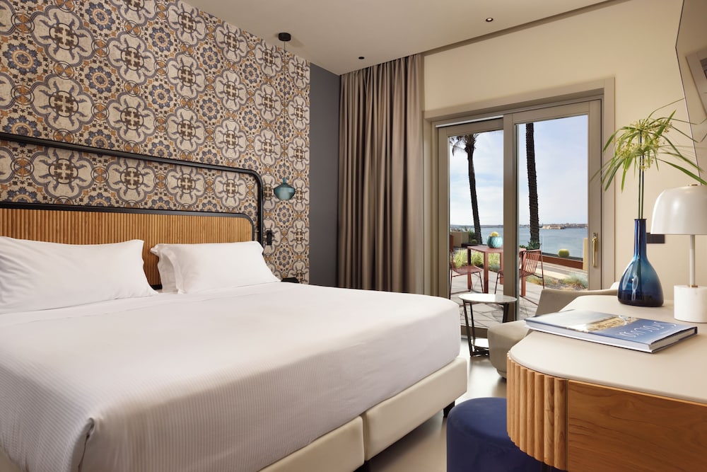 Deluxe double with sea view