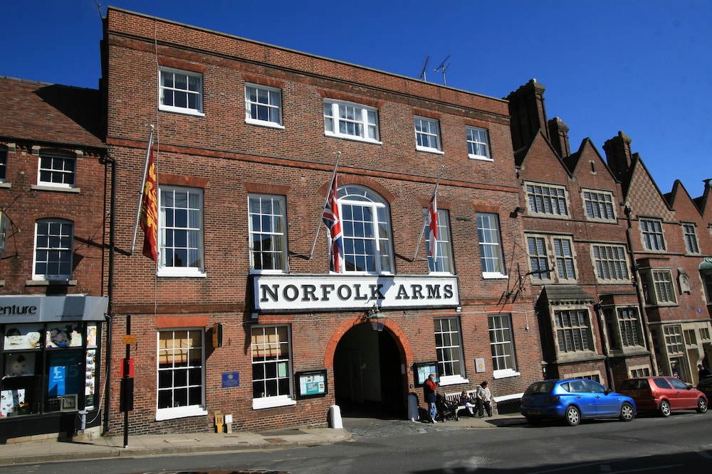 Norfolk Arms Hotel 1/55