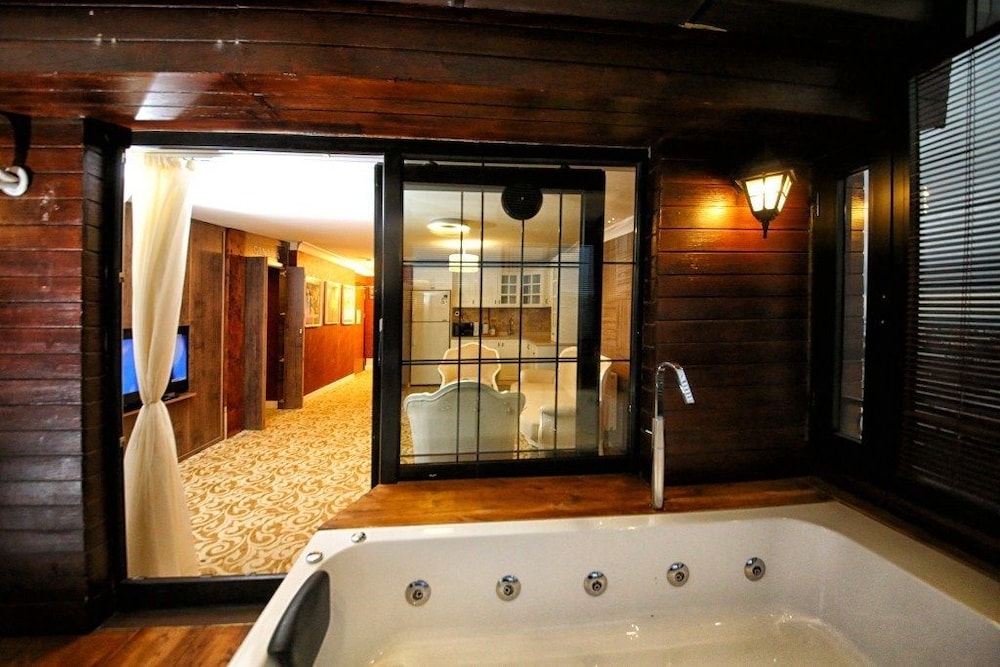 My Suit Residence 33/50
