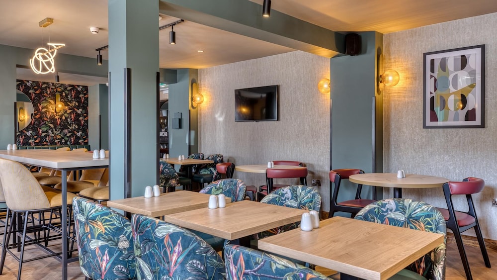 Premier Inn Dunstable South A5 30/42