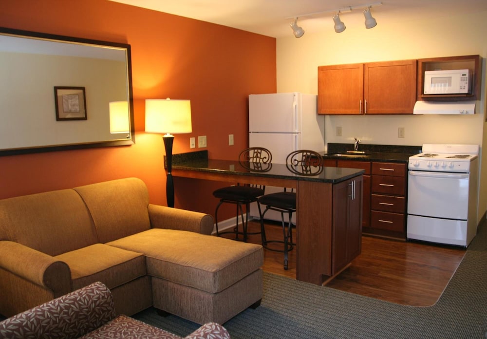 Affordable Suites Mooresville/Lake Norman 21/25
