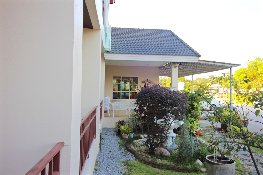 Green Apple Villa 4/57